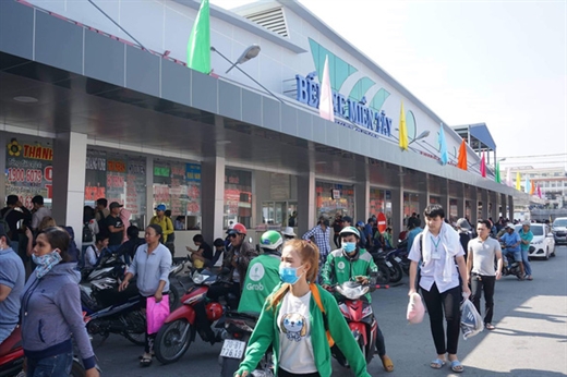 Các bến xe tại TP.HCM không tăng giá vé xe đò Tết dương lịch 2020 - Ảnh: QUANG ĐỊNH